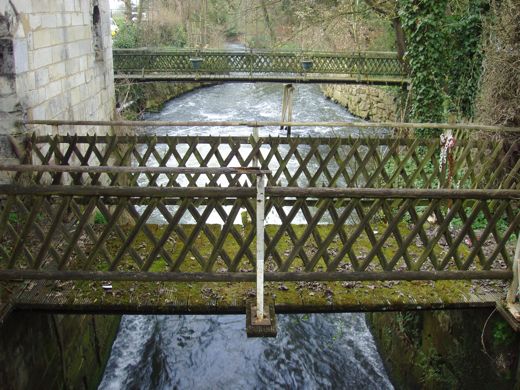 Een watermolen, helaas in onbruik geraakt.