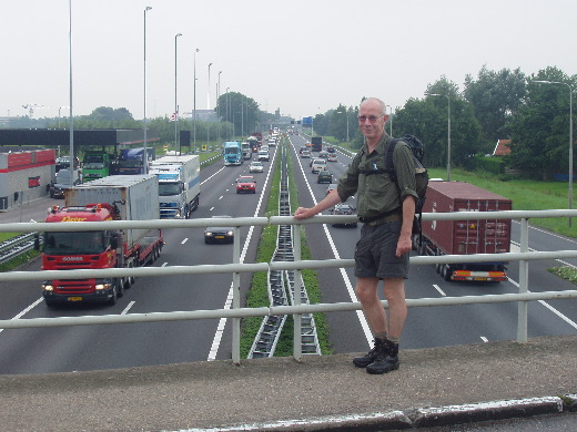 De A15 en het Kanaal van Steenenhoek over naar Boven-Hardinxveld.