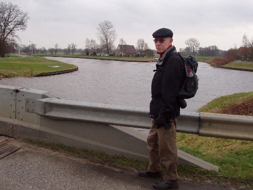 Kruispunt met het Overijsselsch Kanaal.