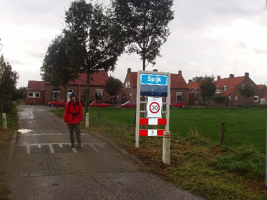 Via Spijk.