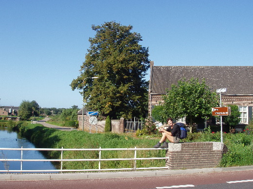 Langs het kanaal.