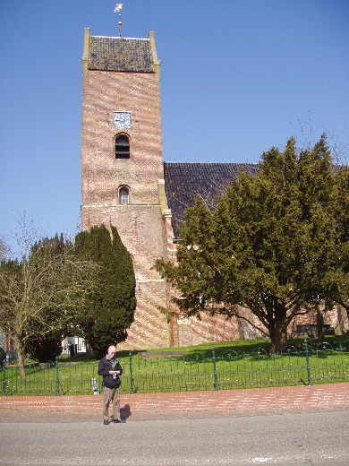 De kerk van Garmwerd.