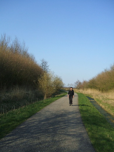 Het laatste stukje autoweg voor Pieterburen.