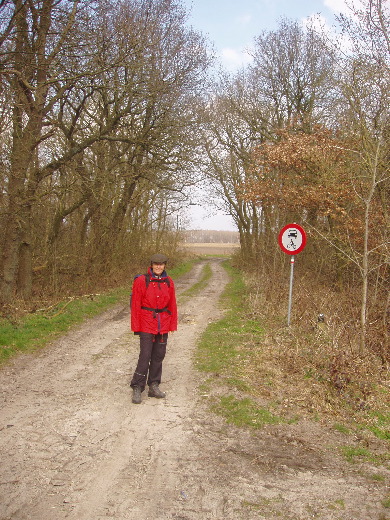 Zandpad naar het Balorveld.