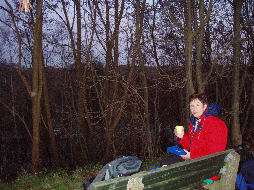 Late Tea met uitzicht op het Albertkanaal.