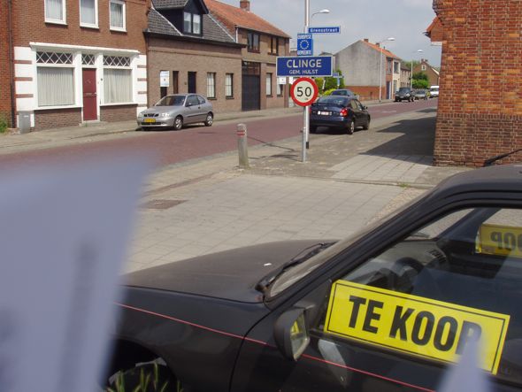 Hier ligt GS 274E, als de auto verkocht wordt wordt hij misschien weer zichtbaar (Clinge is de Nederlandse kant van De Klinge)