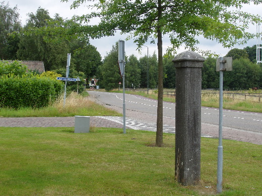 Douanepaal 3 vanuit het Oosten.
