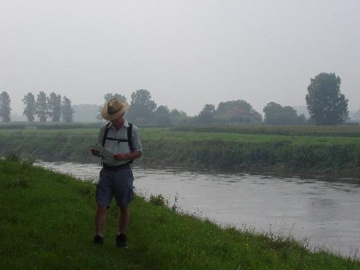 Effe herorienteren.