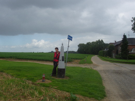 Iets verderop langs Snauwenberg de GP 24.
