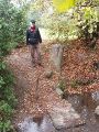Wij hebben ons toen een weg door en achter de camping gebaand om een paadje over de Cottesser beek te vinden. GS 7A.