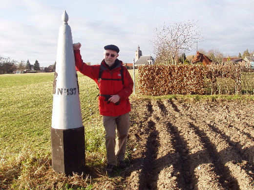 GP 137 staat in de akkers.