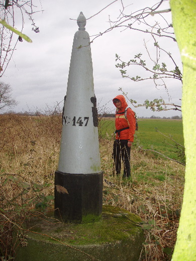 GP 147 zit iets beter in de verf. Shotje vanuit het onkruid.