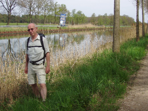 Een stukje langs het kanaal gelopen.