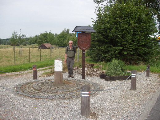 GP 266 is speciaal opgetuigd: Op het bijgeplaatst schild staat: Grenztreffen. Heringsbosch - Niederbusch. 5-9-1999.