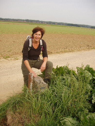 En de Duitse 295 tegenover de Nederlandse die wij op een vorige wandeling hebben vastgelgd.