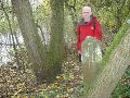 Grenspaal 367 markeert de plaats waar de grens weer de plas oversteekt.