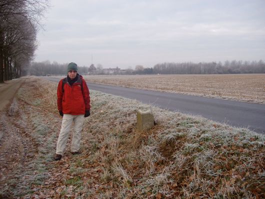 553 langs de inmiddels gesfalteerde weg.