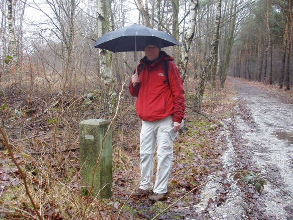 465. Weer verder langs een pad.